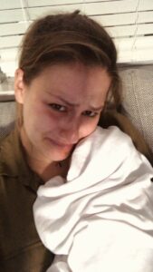 momsarahwithlove babyblues kraamtranen huilen bevallen mama blog sarah